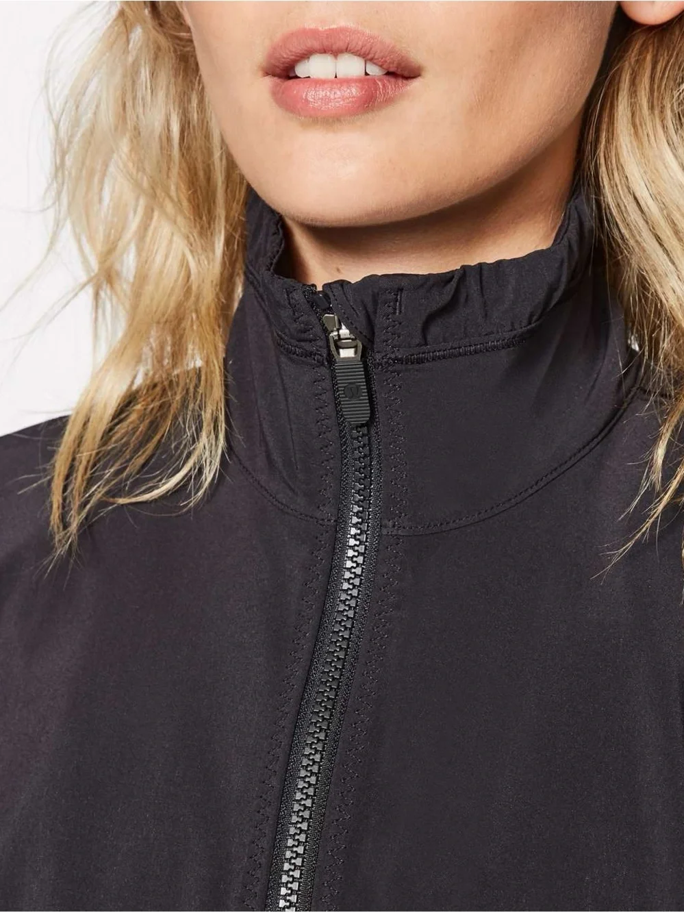 NWT Lululemon Round Trip Jacket black size 8